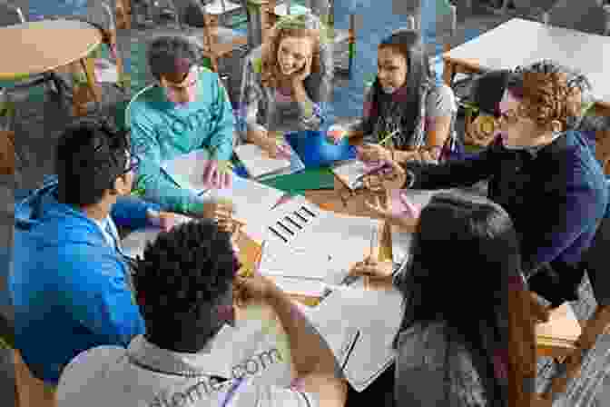 Image Of A Group Of Students Studying Together 5000 Graded Basic Words With Examples Guidance: English French Dictionary For All Students (Classique) (French Edition)