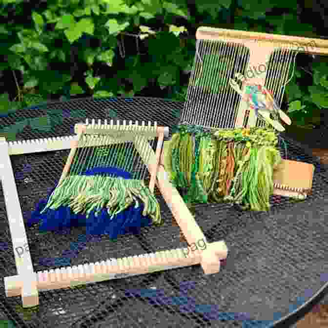 Image Of Frame Loom Weaving Techniques Innovative Weaving On The Frame Loom